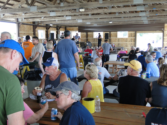 /pictures/CornRoast2019/DSC06826.JPG