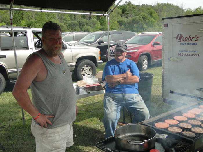 /pictures/CornRoast2019/DSC06830.JPG