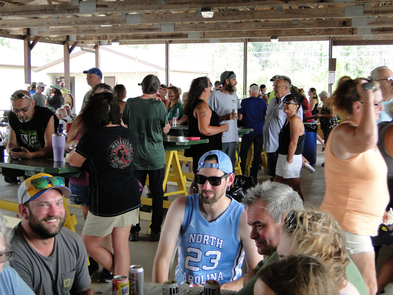 /pictures/CornRoast2025/DSC07911.jpg