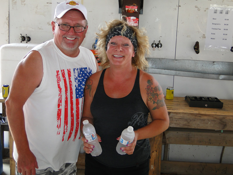 /pictures/CornRoast2025/DSC07913.jpg