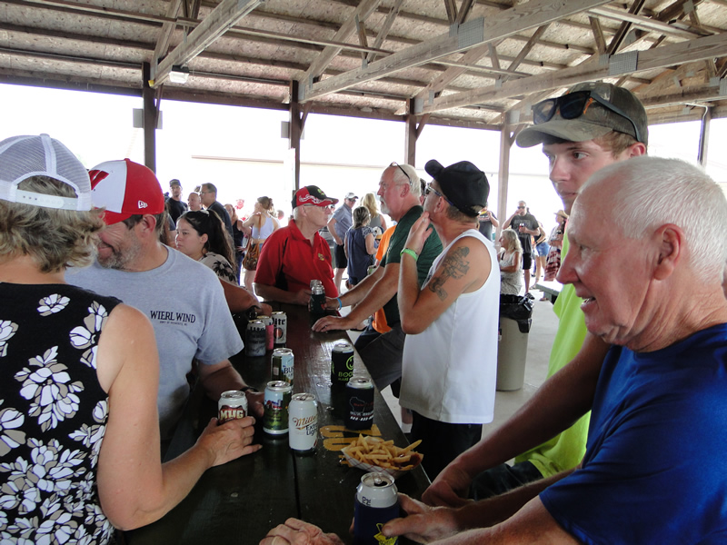 /pictures/CornRoast2025/DSC07926.jpg