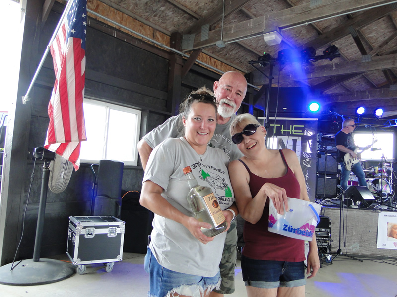 /pictures/CornRoast2025/DSC07968.jpg
