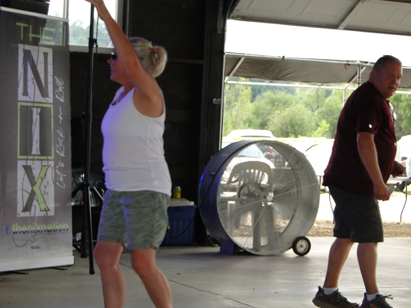 /pictures/CornRoast2025/DSC07970.jpg