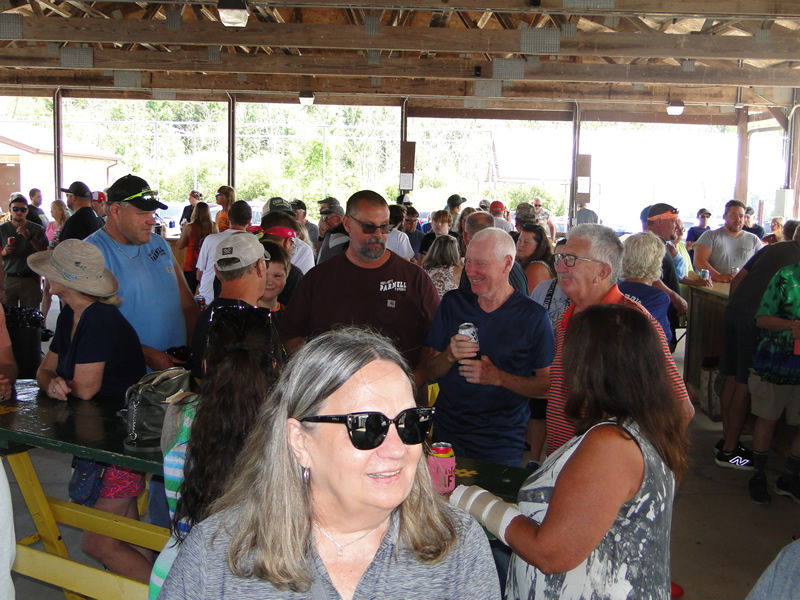 /pictures/CornRoast2026/DSC08117.jpg