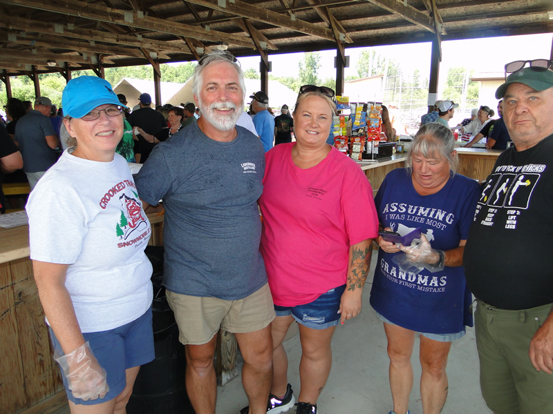 /pictures/CornRoast2026/DSC08123.jpg