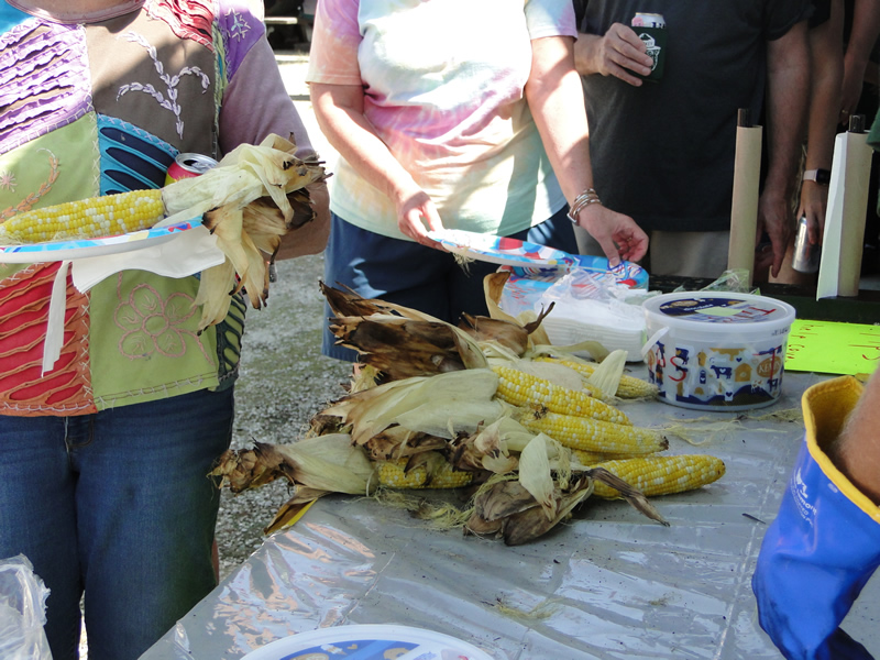 /pictures/CornRoast2026/DSC08134.jpg