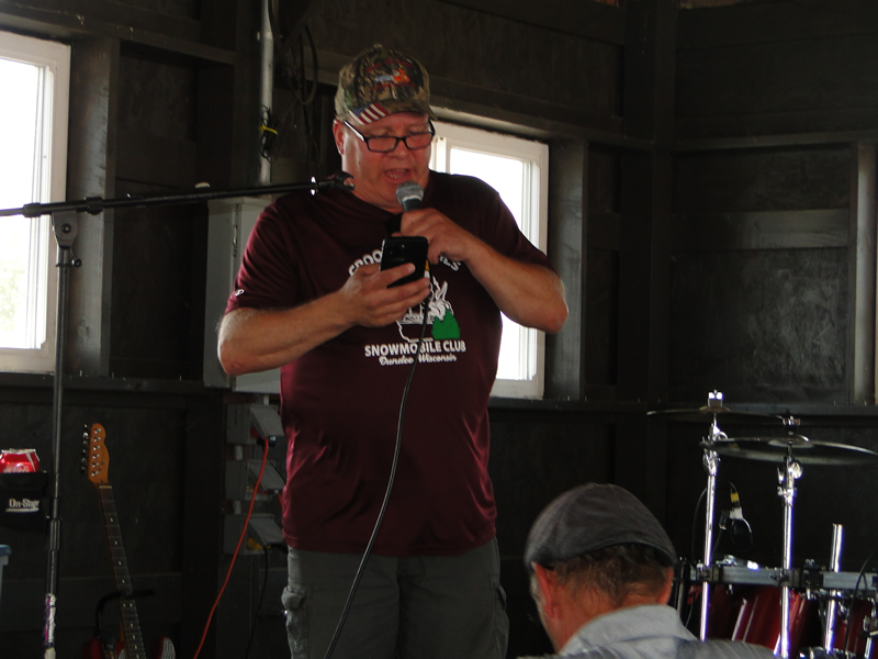 /pictures/CornRoast2026/DSC08149.jpg