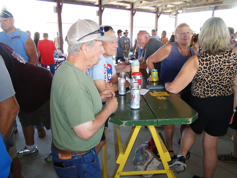 /pictures/CornRoast2026/DSC08158.jpg