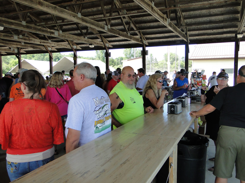 /pictures/CornRoast2026/DSC08169.jpg