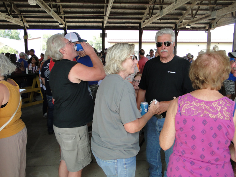 /pictures/CornRoast2026/DSC08171.jpg