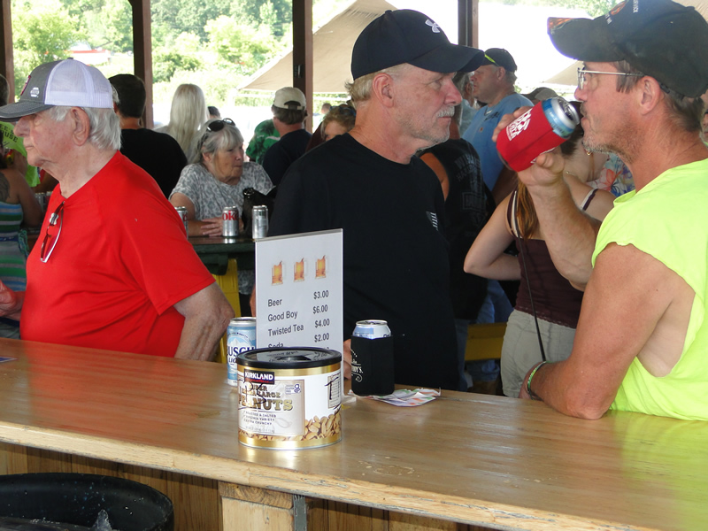 /pictures/CornRoast2026/DSC08173.jpg